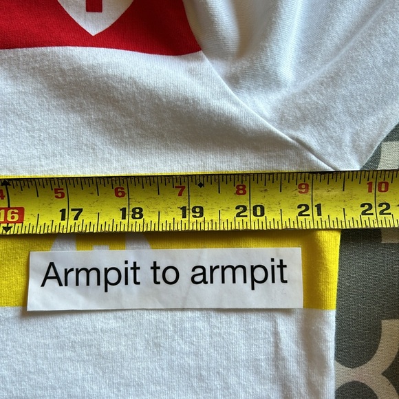 Teddy Fresh "Heart on your sleeve" unisex tee szM - Picture 10 of 13